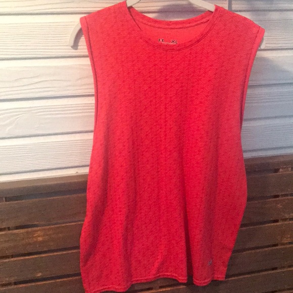Under Armour Tops - Under Armour Loose Heat Gear Tank Red XL